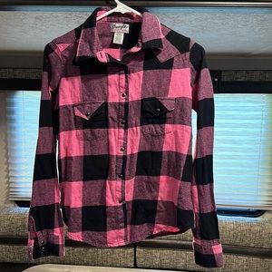 Wrangler snap front long sleeve top